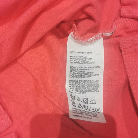 2/$30 Tommy top - Picture 4 of 4